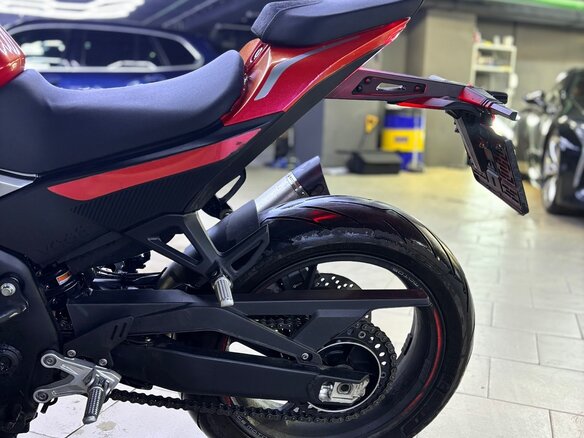 2024 Voge 525RR, красный - вид 3