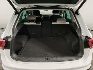2020 Volkswagen Tiguan II, белый, 2750000 рублей, вид 2