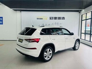 2024 Skoda Kodiaq I Рестайлинг, белый, 3400000 рублей, вид 2