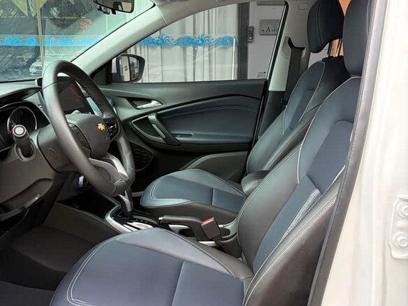 2023 Chevrolet Tracker IV, белый, 1150999 рублей - вид 5