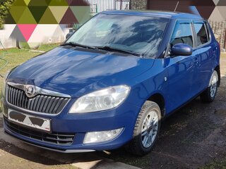 2013 Skoda Fabia II Рестайлинг, синий, 540000 рублей, вид 3