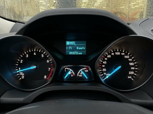 2017 Ford Kuga II Рестайлинг, белый, 1799000 рублей - вид 11