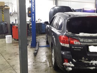 2010 Subaru Outback IV, серый, 1260000 рублей, вид 4