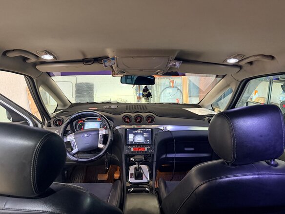 2010 Ford S-MAX I Рестайлинг, серебристый, 1150000 рублей - вид 6