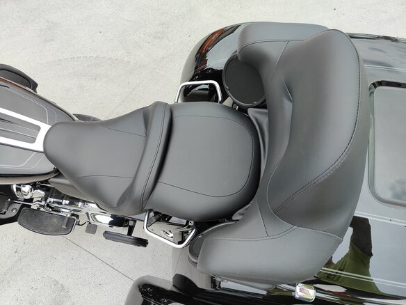 2024 Harley-Davidson Tri Glide, чёрный, 5450000 рублей - вид 12