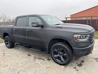 2019 Ram 1500 Crew Cab eTorque V, чёрный, 4800000 рублей, вид 5