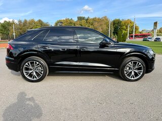 2019 Audi Q8 55 TFSI I (4M), чёрный, 5500000 рублей, вид 2