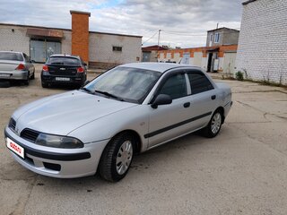 2003 Mitsubishi Carisma I Рестайлинг, серебристый, 190000 рублей, вид 1