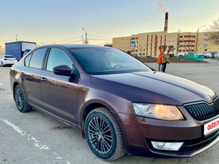 2015 Skoda Octavia III (A7), коричневый, 1200000 рублей, вид 2