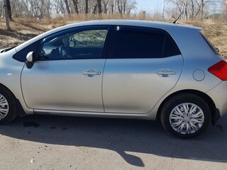 2008 Toyota Auris I, серебристый, 650000 рублей, вид 2