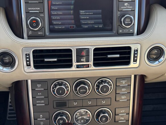 2010 Land Rover Range Rover Supercharged III Рестайлинг 2, коричневый, 2325000 рублей - вид 13