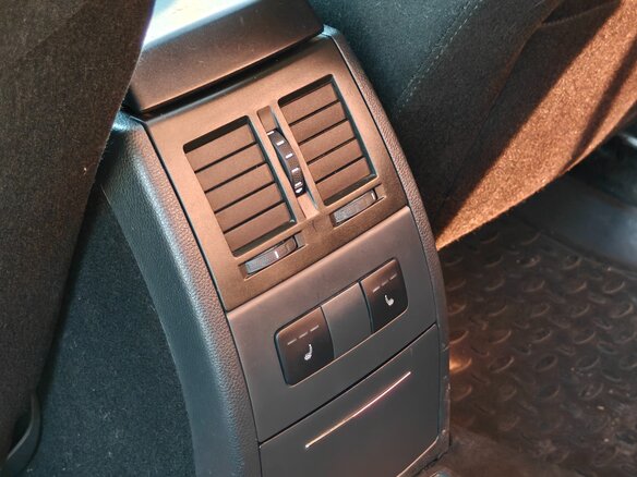 2011 Skoda Octavia DSG7 II (A5) Рестайлинг, чёрный - вид 15