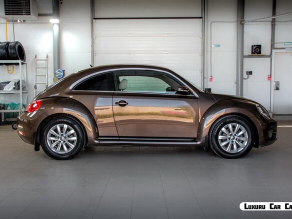 2014 Volkswagen Beetle II (A5), коричневый, 1450000 рублей - вид 1