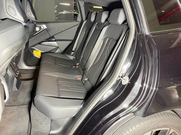 2025 BMW X3 20i xDrive IV (G45/G48), чёрный - вид 26