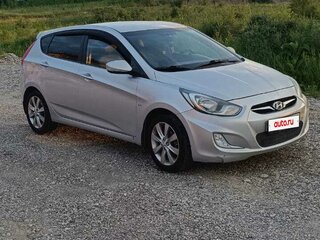 2012 Hyundai Solaris I, серебристый, 840000 рублей, вид 3