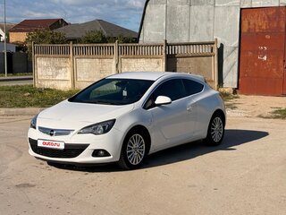2013 Opel Astra GTC J Рестайлинг, белый, 850000 рублей, вид 1