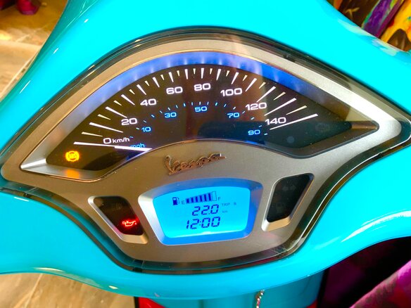 2023 Vespa Primavera, голубой, 755000 рублей - вид 3