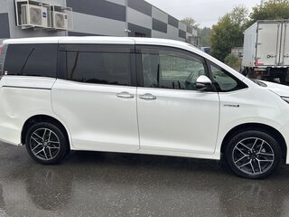 2017 Toyota Esquire I Рестайлинг, белый, 1750000 рублей, вид 5