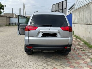 2011 Mitsubishi Pajero Sport II, серебристый, 1400000 рублей, вид 2