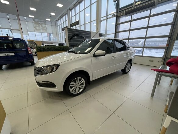 2026 Lada (ВАЗ) Granta I Рестайлинг, белый, 1218000 рублей - вид 9
