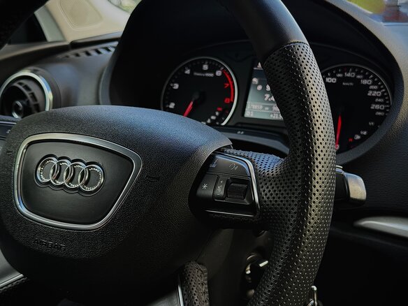2014 Audi A3 III (8V), серый, 1500000 рублей - вид 13