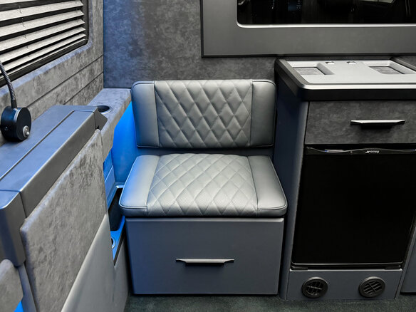 2025 Mercedes-Benz Sprinter, чёрный, 31990000 рублей - вид 18