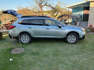2018 Subaru Outback V Рестайлинг, серебристый, 1669000 рублей, вид 3