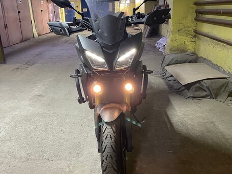 2015 Yamaha MT-09 Tracer (FJ-09), серый, 670000 рублей, вид 2