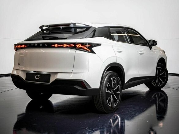 2026 Omoda C5 II, белый, 2375010 рублей - вид 3