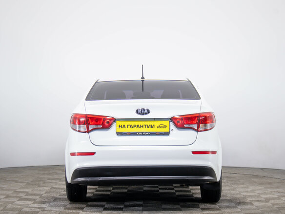 2015 Kia Rio III Рестайлинг, белый, 599000 рублей - вид 4