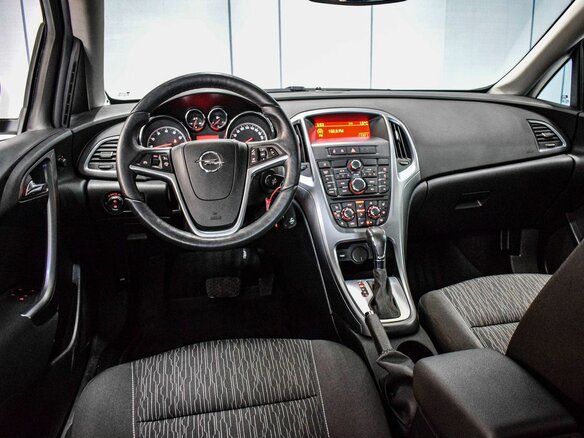 2013 Opel Astra J Рестайлинг, белый - вид 5