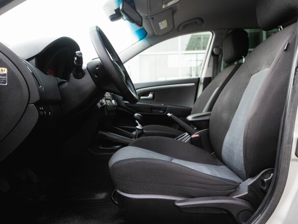 2010 Kia Ceed I Рестайлинг, серебристый, 600000 рублей - вид 10