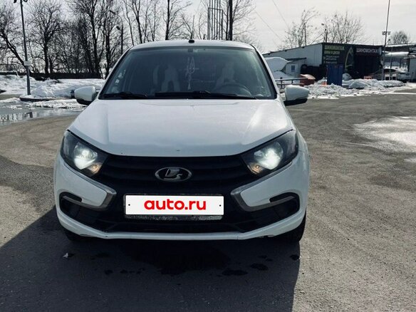 2023 Lada (ВАЗ) Granta I Рестайлинг, белый, 700000 рублей - вид 1