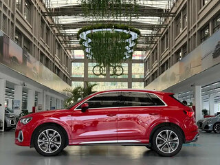 2023 Audi Q3 35 TFSI II (F3), красный, 1899000 рублей, вид 2