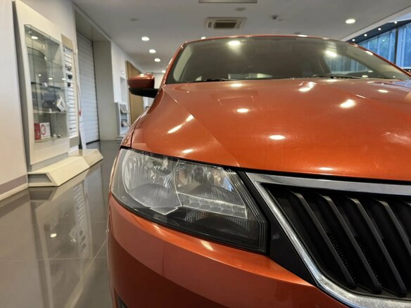 2018 Skoda Rapid I Рестайлинг, оранжевый - вид 19