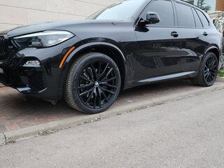 2021 BMW X5 40i IV (G05/G18), чёрный, 6190000 рублей, вид 2