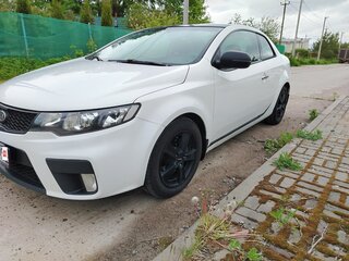 2011 Kia Cerato Koup II, белый, 699000 рублей, вид 2