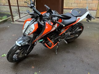 2020 KTM 125 Duke, оранжевый, 370000 рублей, вид 3