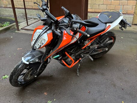 2020 KTM 125 Duke, оранжевый, 370000 рублей, вид 3
