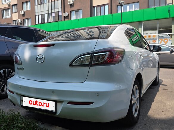 2011 Mazda 3 II (BL) Рестайлинг, белый, 750000 рублей - вид 2