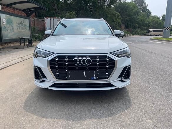 2022 Audi A3 Sportback 35 TFSI IV (8Y), белый, 1935000 рублей - вид 1