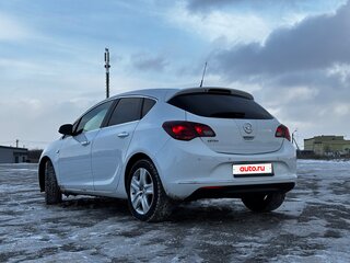 2012 Opel Astra J Рестайлинг, белый, 850000 рублей, вид 4