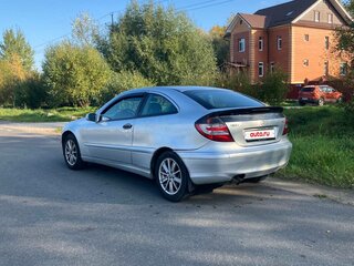 2004 Mercedes-Benz C-Класс 180 II (W203) Рестайлинг, серебристый, 350000 рублей, вид 5