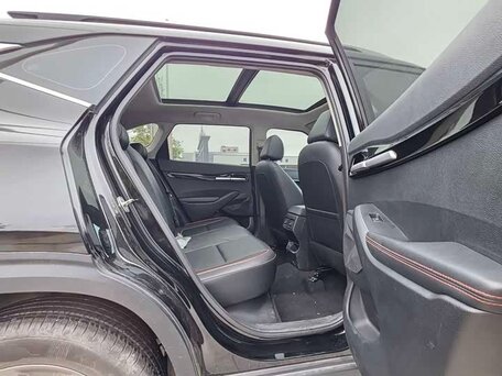 2023 Kia Seltos I, чёрный, 2250900 рублей, вид 5