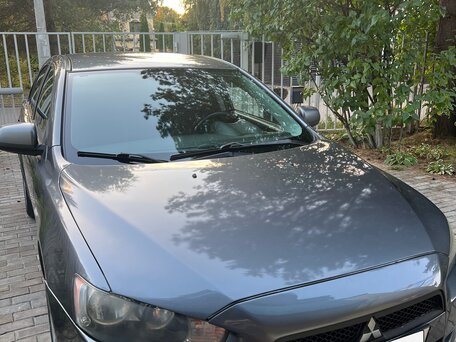 2008 Mitsubishi Lancer X, серый, 715000 рублей, вид 3