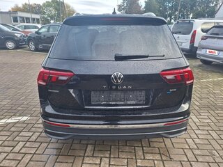2022 Volkswagen Tiguan Allspace II Рестайлинг, чёрный, 2725000 рублей, вид 5