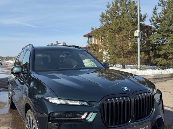 2025 BMW X7 40d I (G07) Рестайлинг, зелёный, 17500000 рублей - вид 9
