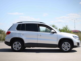 2016 Volkswagen Tiguan I Рестайлинг, серый, 1411162 рублей, вид 4