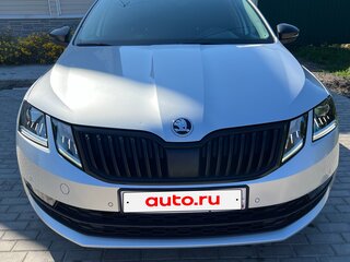 2018 Skoda Octavia III (A7) Рестайлинг, серебристый, 1850000 рублей, вид 2