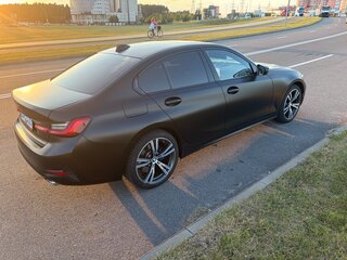 2019 BMW 3 серии 330i xDrive VII (G2x), чёрный, 2400000 рублей, вид 4